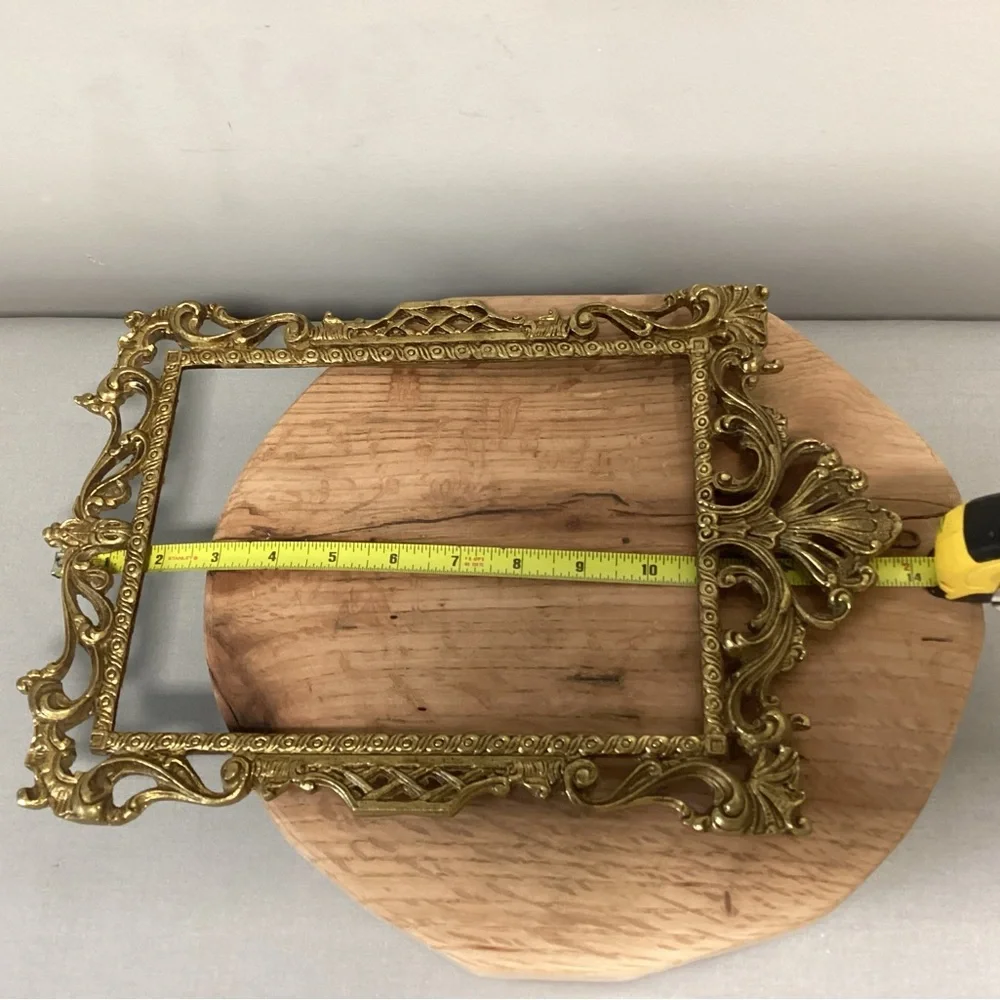 🟡 Vintage Solid Brass Photo or Mirror Frame - Rare - Ornate - Collectible - Picture 9 of 13